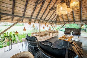 Sunbirds Oasis Lodge