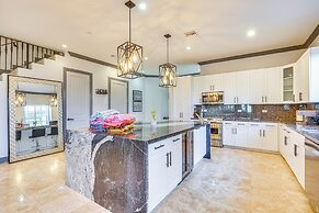 2 Mi to Las Olas: Sleek Townhome w/ Yard & Views!