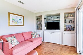 Walk to Beach: Galveston Home w/ Patio & Balcony!