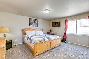 Shared Backyard: Aurora Family Home