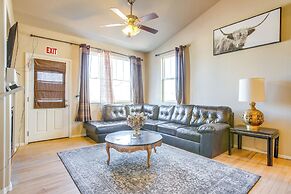 Shared Backyard: Aurora Family Home