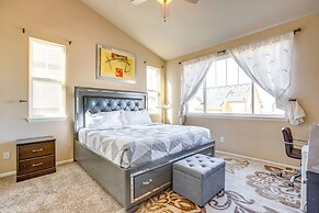 Shared Backyard: Aurora Family Home