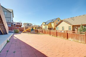 Hike, Explore & More: Aurora Retreat w/ Yard