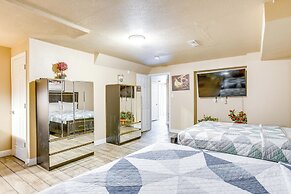 Hike, Explore & More: Aurora Retreat w/ Yard