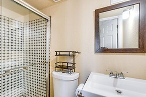 Hike, Explore & More: Aurora Retreat w/ Yard