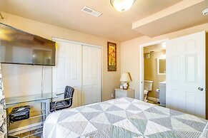 Hike, Explore & More: Aurora Retreat w/ Yard