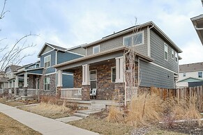 17 Mi to Denver Zoo: Family-friendly Aurora Home