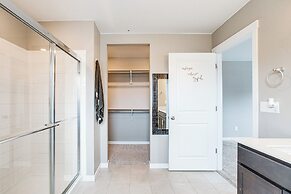 17 Mi to Denver Zoo: Family-friendly Aurora Home