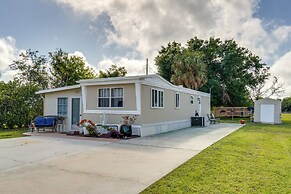 5 Mi to Dtwn Punta Gorda: Home w/ Large Yard!