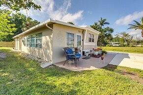 5 Mi to Dtwn Punta Gorda: Home w/ Large Yard!