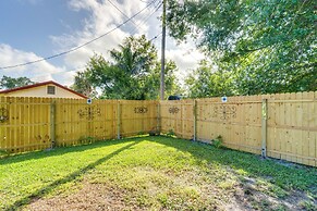 5 Mi to Dtwn Punta Gorda: Home w/ Large Yard!