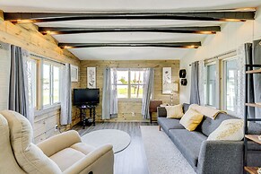 5 Mi to Dtwn Punta Gorda: Home w/ Large Yard!