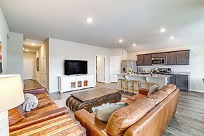 14 Mi to Tulsa: Home w/ Patio in Broken Arrow