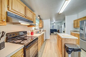Walk to Beach: Eufaula Home w/ Outdoor Seating!