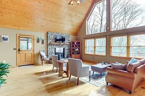 5 Mi to Cherokee Lake: Pet-friendly Cabin w/ Deck!