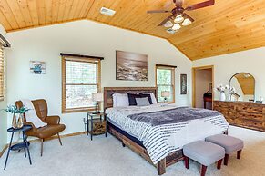 5 Mi to Cherokee Lake: Pet-friendly Cabin w/ Deck!