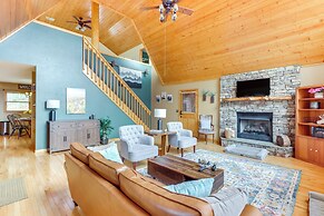 5 Mi to Cherokee Lake: Pet-friendly Cabin w/ Deck!