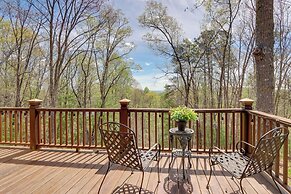 5 Mi to Cherokee Lake: Pet-friendly Cabin w/ Deck!