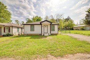 Walk to Cedar Creek Reservoir: Gem w/ Fenced Yard
