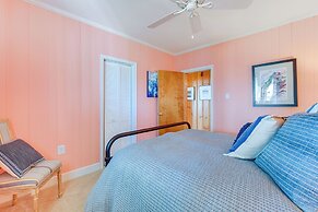 Hot Tub & Dock: Riverfront Cottage in Deltaville