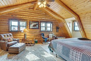 18 Mi to Royal Gorge: Peaceful Mtn Cabin w/ Porch!