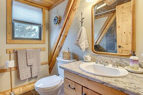 18 Mi to Royal Gorge: Peaceful Mtn Cabin w/ Porch!