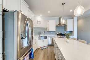 Steps to Lake Erie & Beach: Baypoint Resort Home!