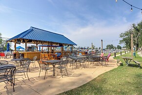 Steps to Lake Erie & Beach: Baypoint Resort Home!