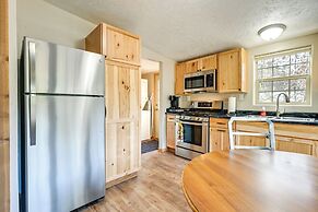 Fire Pit: Family-friendly Cabin in Gillett!