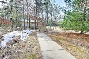 Fire Pit: Family-friendly Cabin in Gillett!