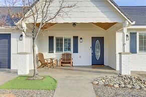 Walk Downtown: Remodeled Home in Murphys w/ Yard!
