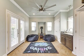 Walk Downtown: Remodeled Home in Murphys w/ Yard!