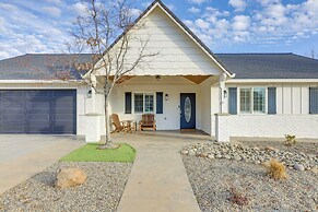 Walk Downtown: Remodeled Home in Murphys w/ Yard!