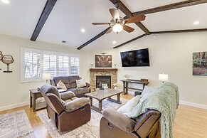 Walk Downtown: Remodeled Home in Murphys w/ Yard!