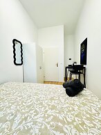 Stylish 4BR Apt Near Westbahnhof