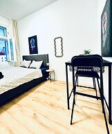 Stylish 4BR Apt Near Westbahnhof