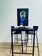 Stylish 4BR Apt Near Westbahnhof