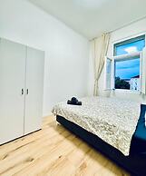 Stylish 4BR Apt Near Westbahnhof
