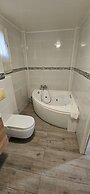 DREAMS PARADISE RESIDENCE DE VINGTS STUDIOS  PLUS UNE SUITE DE LUXE AV