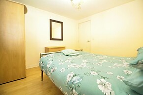 Modern Apartment - Quiet Location