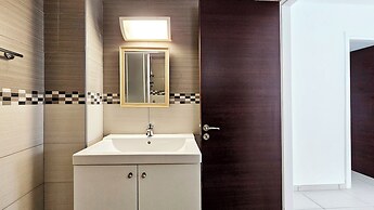 Phaedrus Living Ledras Residences 102