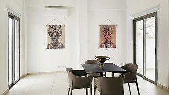 Phaedrus Living Ledras Residences 102