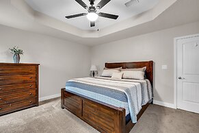 Charming 3br Home Near Beaches & Downtown 3 Bedroom Home