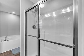 Charming 3br Home Near Beaches & Downtown 3 Bedroom Home