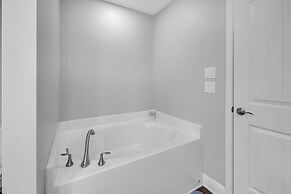 Charming 3br Home Near Beaches & Downtown 3 Bedroom Home