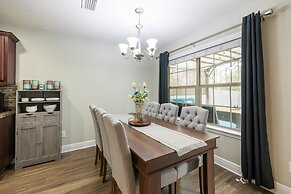 Charming 3br Home Near Beaches & Downtown 3 Bedroom Home