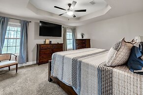 Charming 3br Home Near Beaches & Downtown 3 Bedroom Home