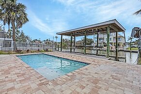 218 Oasis On Ohio: Stunning Pool Home W/ Dock Access! 3 Bedroom Home