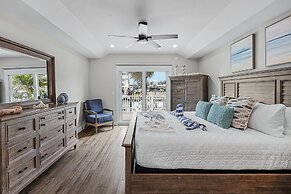 218 Oasis On Ohio: Stunning Pool Home W/ Dock Access! 3 Bedroom Home