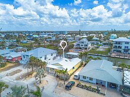 218 Oasis On Ohio: Stunning Pool Home W/ Dock Access! 3 Bedroom Home